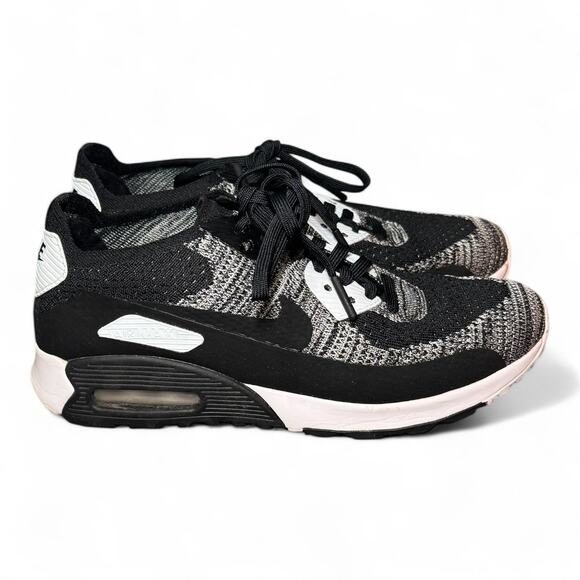 7.5 Nike Air Max 90 Ultra 2.0 Flyknit – Black/White ‘Oreo’ - Picture 4 of 8